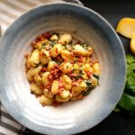 Gnocchi ze szpinakiem i sosem śmietanowo – serowym