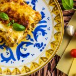 Lasagne z mięsem mielonym i salsicią